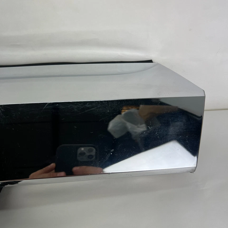 OE 2010 - 2015 GMC Terrain Deck Lid Center Applique Chrome Trim Molding 23333997 - Image 3 of 4