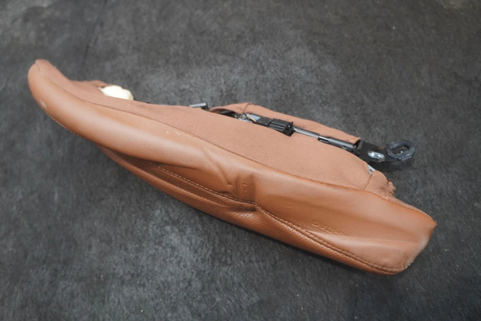 Airbag de asiento trasero derecho 971880442 OEM Porsche Panamera 971 2017-2018 Foto 4 de 4