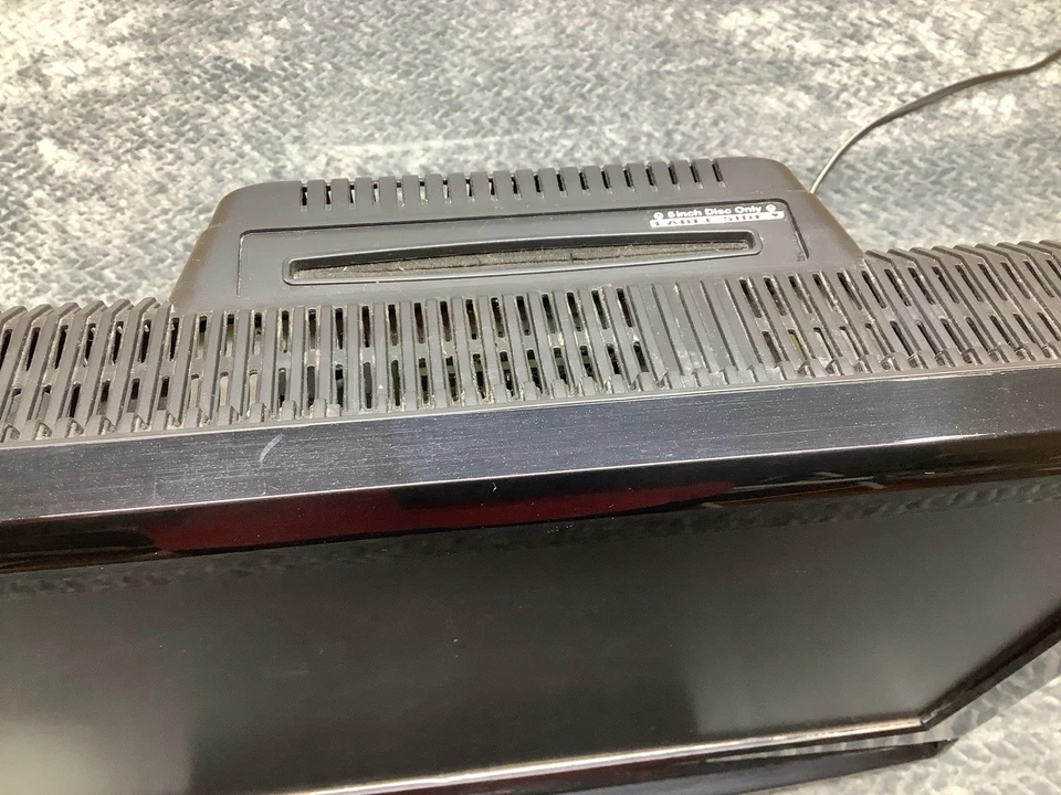 Magnavox 19MD350B/F7 19" LCD HDTV 720p Built-In DVD Player HDMI Tested No Remote - Image 2 of 4