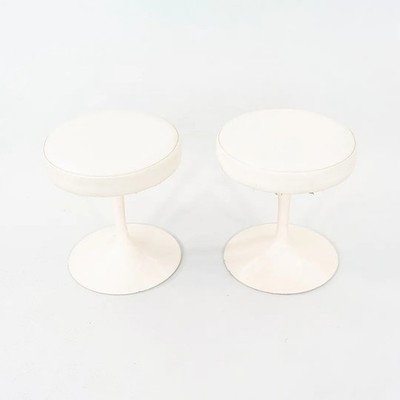 1970s Eero Saarinen for Knoll 152 Tulip Stool in Off White Vinyl 2x Available