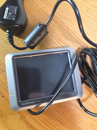 Garmin Nuvi 200 Touchscreen GPS w/Car Charger +USB Bundle - Picture 4 of 9