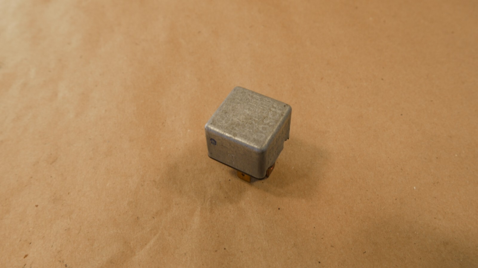 Ferrari 328 Relay P/N 0332204401