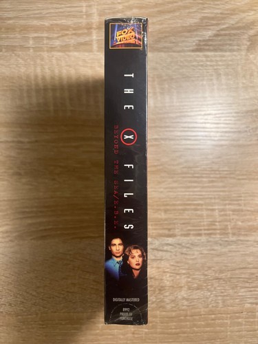 The X-Files Beyond The Sea E.B.E. VHS 1996 David Duchovny Gillian Anderson NEW - Picture 4 of 7