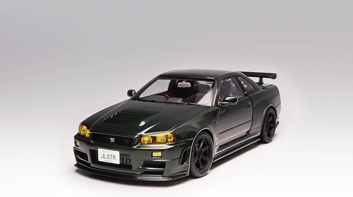 Motorhelix 1/18 Nissan Skyline GT-R R34 NISMO CRS Ver. Dark Green