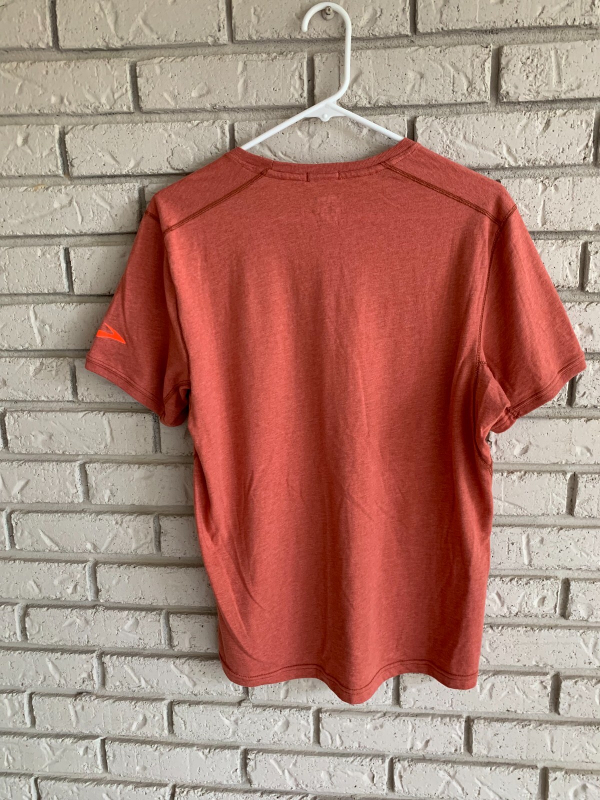 Brooks Women's Orange Running Short Sleeve TShirt Medium eBay
