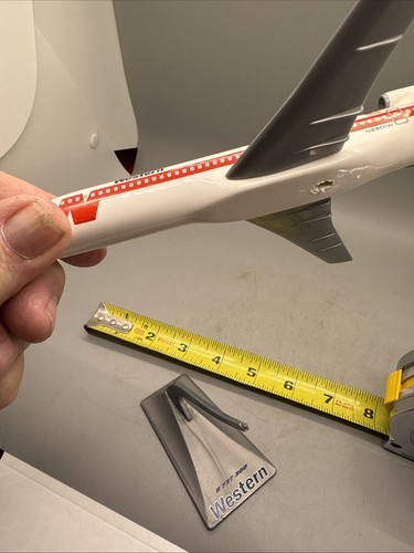 Western Airlines Boeing 727-200 Model Desktop Plane 1/200 - Picture 6 of 8