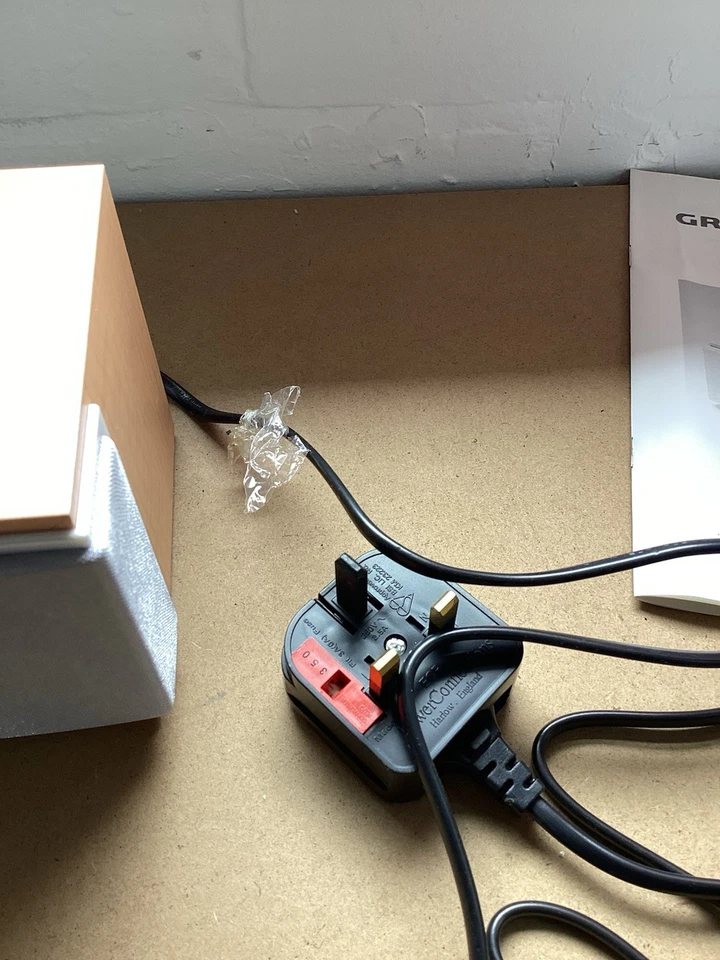 Grundig OPUS DAB стерео радио с телескопической антенной антенны антенны никогда не использовался в коробке - Изображение 2 из 4