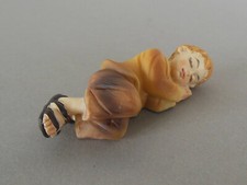 Hirte Junge schlafend liegend 6 cm lang für Krippenfiguren Größe 11 cm - 12 cm  