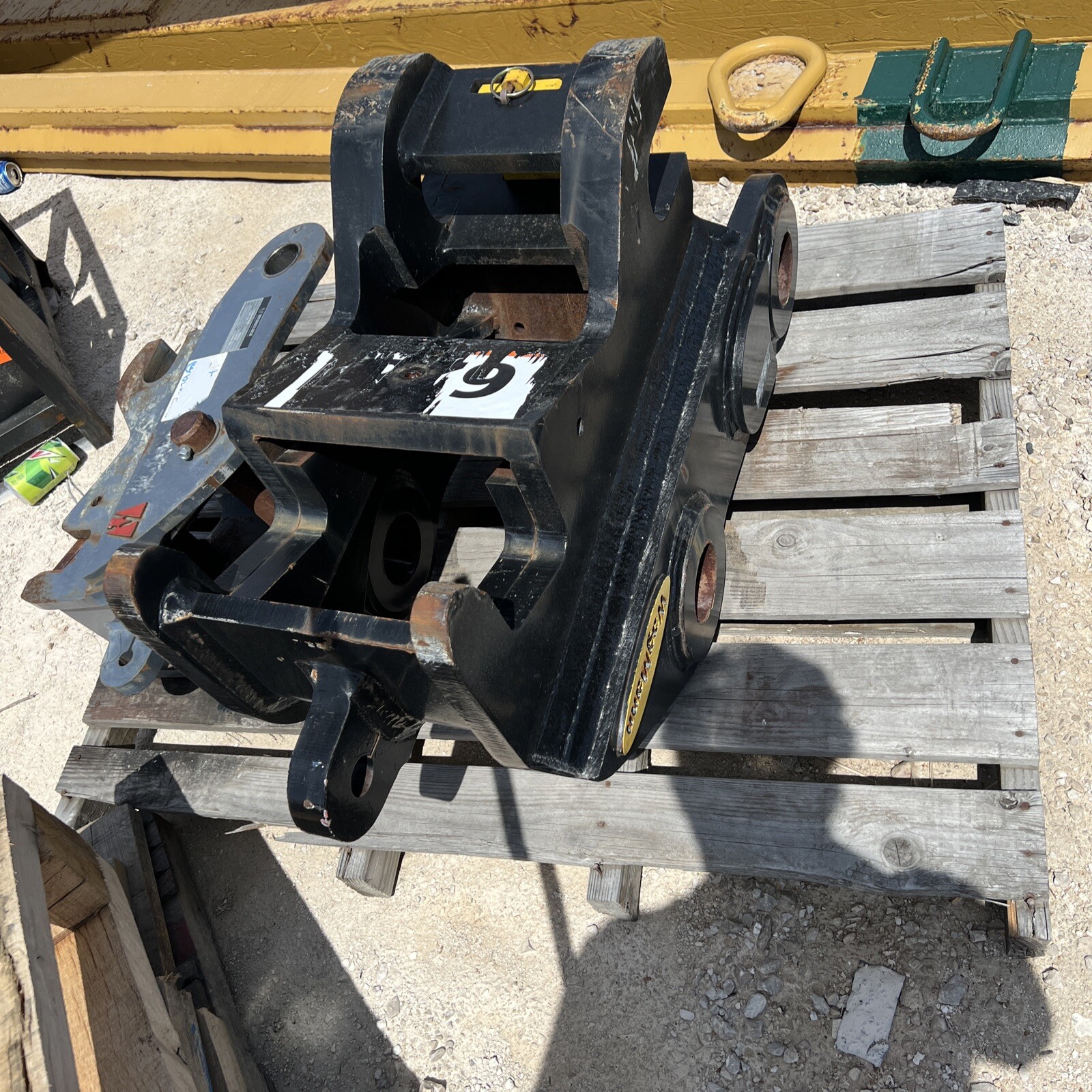 Wedgelock coupler 90 Mm Pins Excavator Hitachi 270 ? eBay