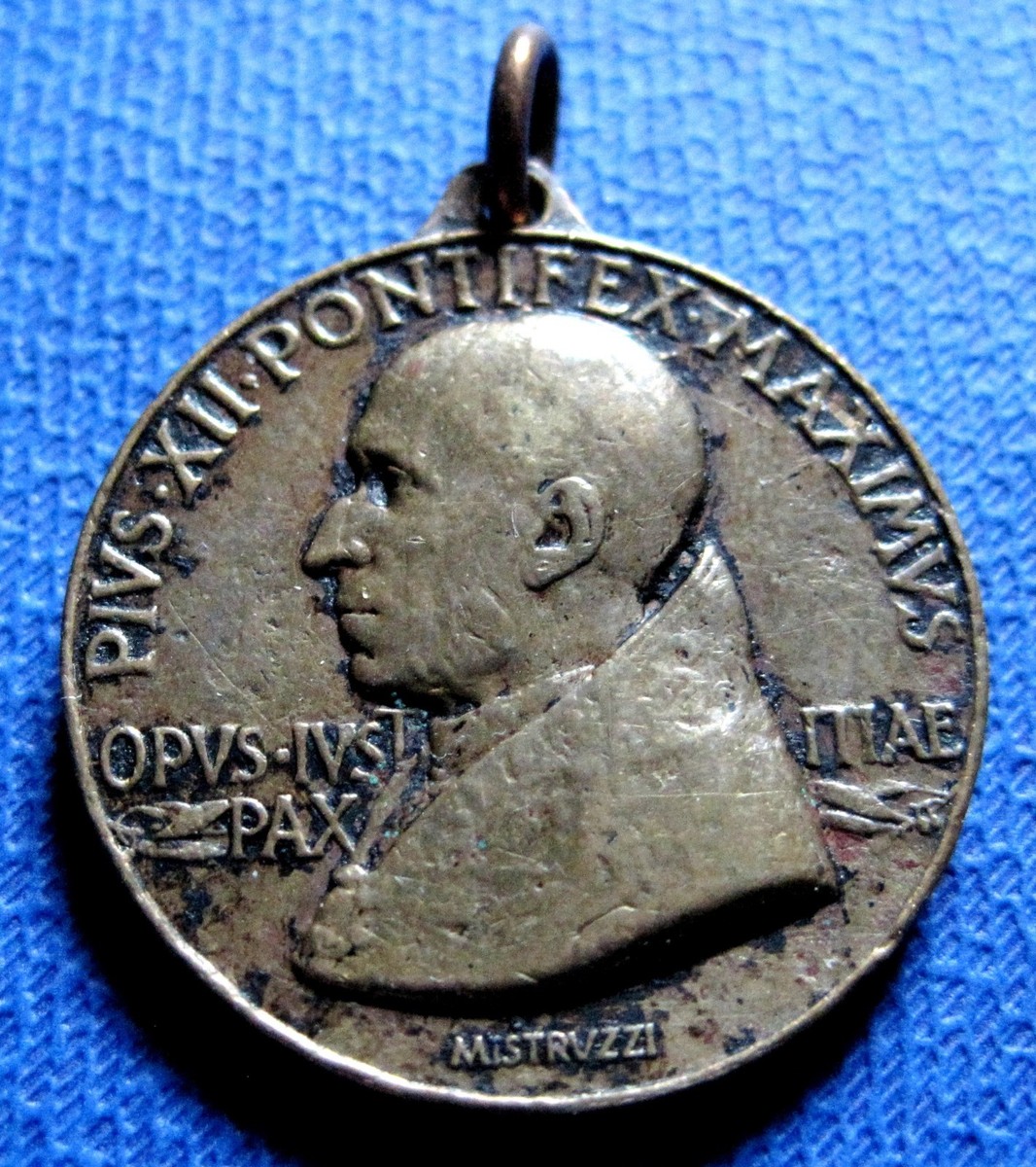 PIVS XII Pontifex Maximus Medals – Vatican Papal Commemorative