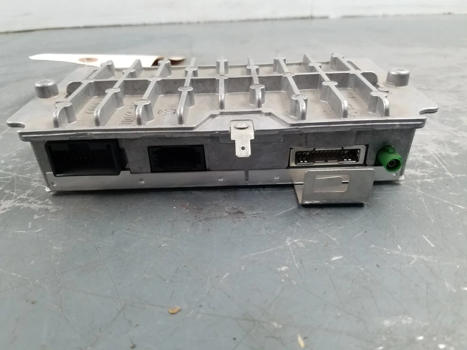 Amplificador de radio Audi S5 #06388 E5 Foto 4 de 4