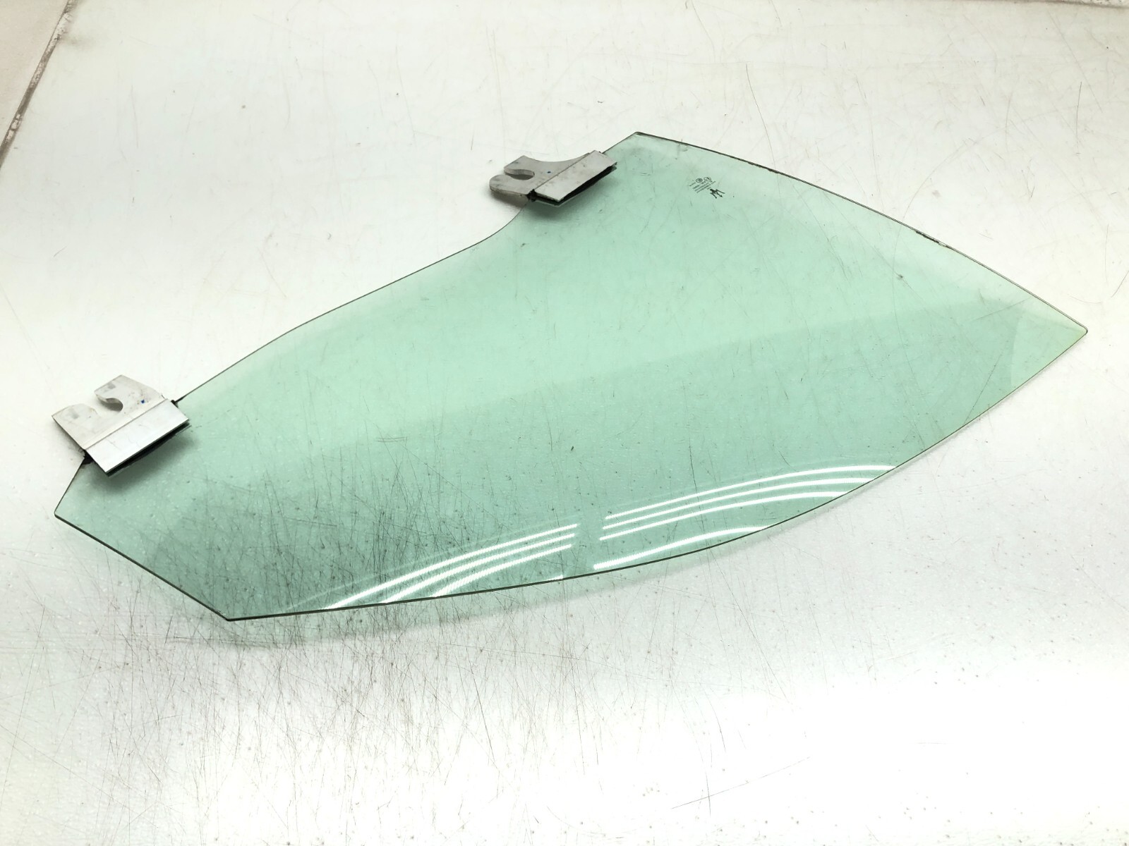 2014-2022 MASERATI QUATTROPORTE RIGHT PASSENGER FRONT DOOR WINDOW GLASS OEM