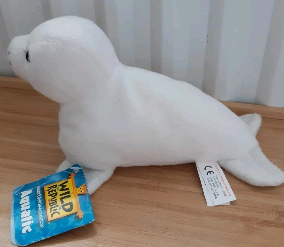 Vintage Wild Republic Aquatic White Plush Seal 2003 19cm still has tags VGC - Image 4 of 4