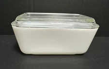 Vintage Pyrex True Opal White Unmarked 502 Refrigerator Dish with Lid