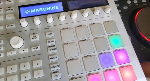 Native Instruments Maschine MK2 Groove Production Studio, White Hardware Only - Picture 3 of 14