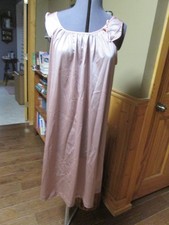 Vtg glam lgt brown peach trim knee Length Lorraine Nightgown cap sleeve silky
