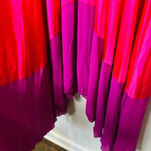 AMUR Amelia Dress Rosie Grape V-Neck Open Back Asymmetrical Hem Dress Size 14 - 第 8/13 張圖片