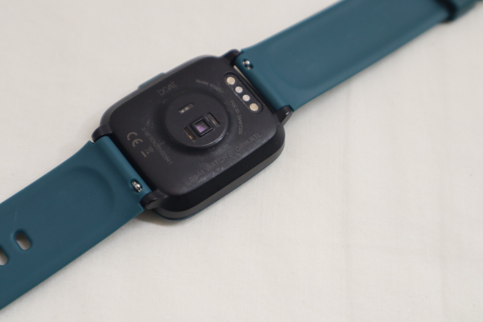 STIIVE FTINESS TRACKER - BLACK/GREEN (AS-IS) ***NOT WORKING***