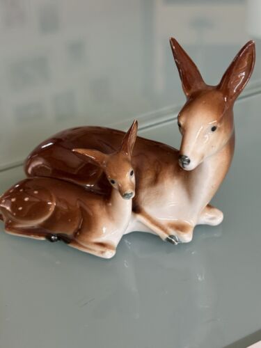 Rehmutter mit Kitz Rehkitz liegend Porzellan Figur Fereign - Bild 2 von 4