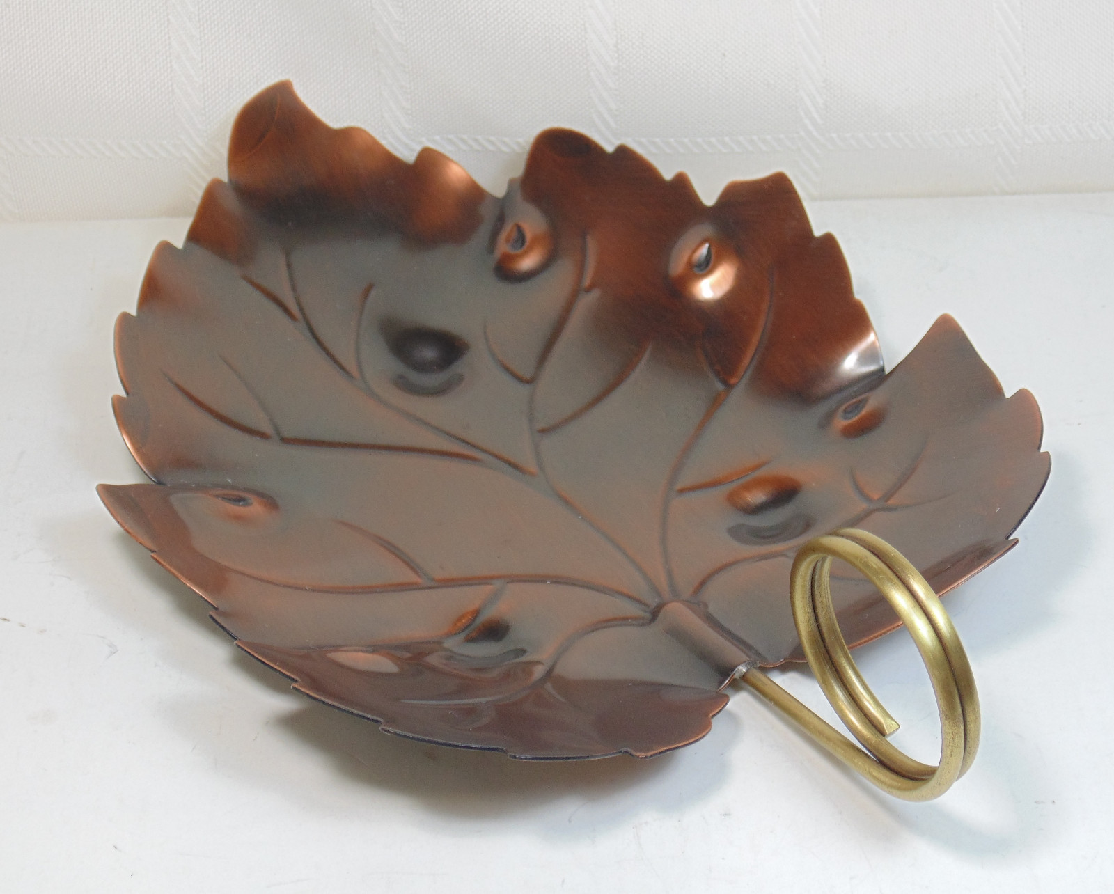 Coppercraft Guild Copper Leaf Dish w/Round Handle, TAUNTON