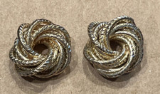 Gold Tone Knot Earrings Detailed 3/4"