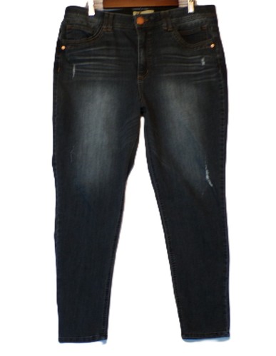 Democracy Jeans Größe 16 Jeans Ab Technology Distressed Tapered Dark Washed EUC