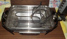 Farberware Electric 455ND Open Hearth Broiler & Rotisserie Shy a couple parts