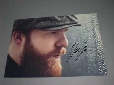 Alex Clare too close  signed autograph Autogramm 8x11 photo in person