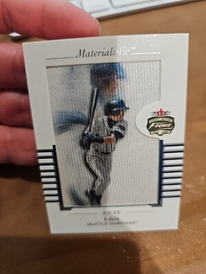 2002 Fleer Focus JE Materialistic Away #9 Ichiro Suzuki | eBay