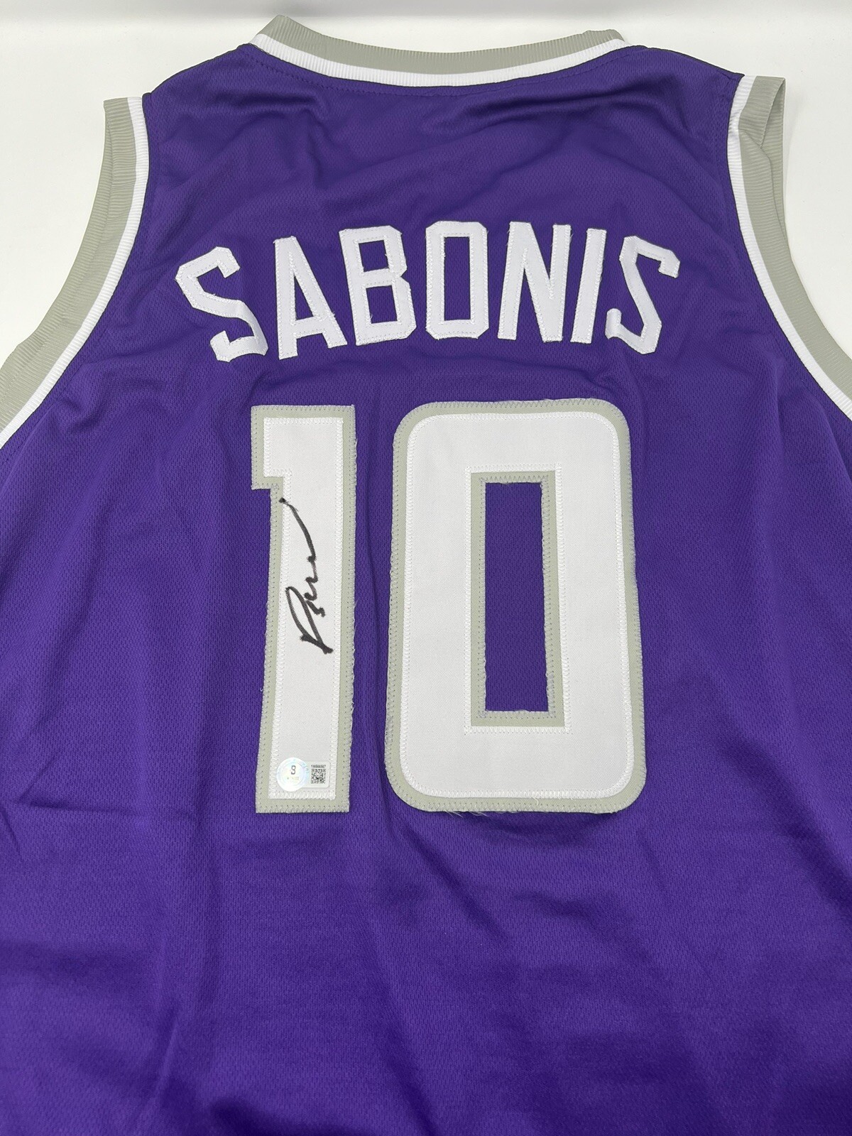 Domantas Sabonis Autographed Signed Sacramento Kings Hand Purple Jersey Beckett BAS 