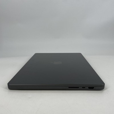 MacBook Pro 16 Nov 2023 M3 Max 16-Core CPU 40-Core GPU 64GB 4TB