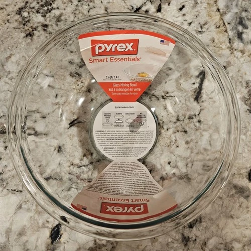 Pyrex Smart Essentials 2.5 Quart Clear Glass Mixing Bowl Flat Rim No Lid New!