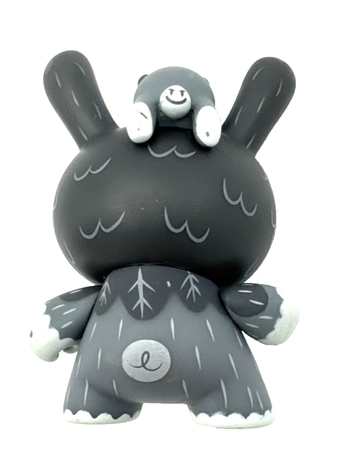 Figura Vinilo Kidrobot Dunny Spiritus Dea Espíritu de la Diosa Diana Yoii Foto 2 de 4