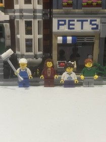 LEGO Pet Shop 10218 Creator Expert Modular Buildings 2032pcs 2011 w/ Minifigs