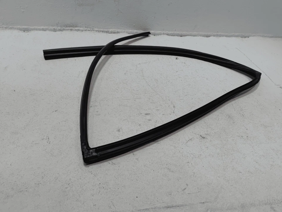 TOYOTA RAV4 2019-2025 PUERTA TRASERA LADO PASAJERO VENTANA VIDRIO CANAL FUNCIONAMIENTO SELLO OEM Foto 3 de 4