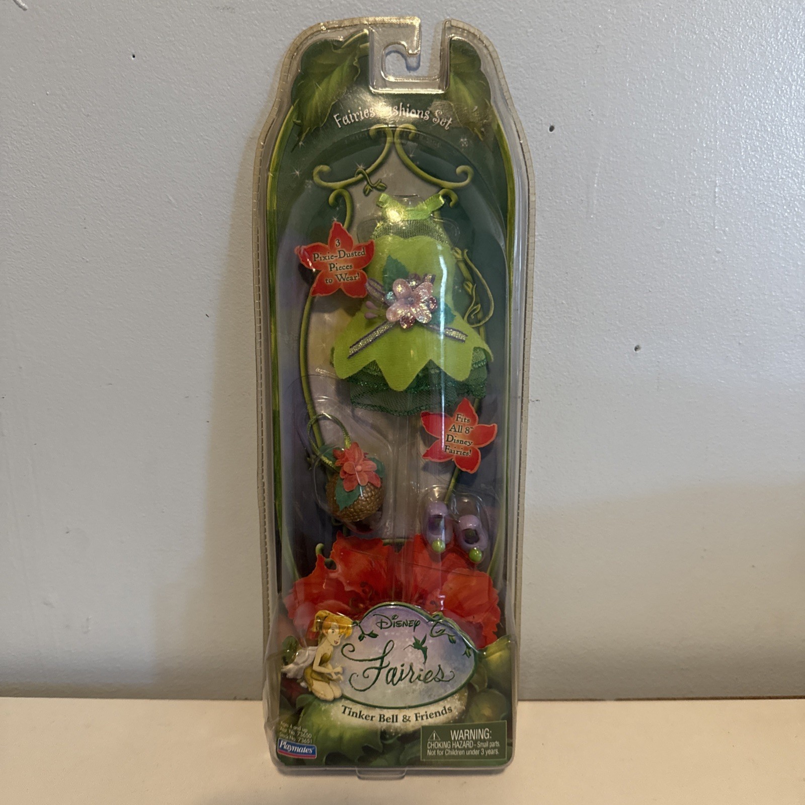 NEW IN PACKAGE  DISNEY FAIRIES FASHIONS TINKER BELL AND FREINDS  FITS 8" DOLL