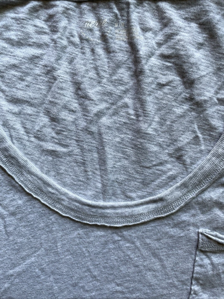 Camiseta deportiva para mujer Aerie costura invertida cuello redondo talla medidas 2x Foto 2 de 3