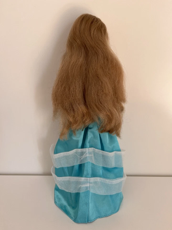 No Barbie. Sissi Giochi Preziosi Con Vestiti Originali Sissi - Immagine 4 di 4