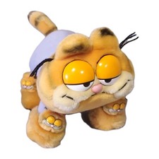 Vintage Dakin 1981 14" Plush Garfield "My Favorite Slippers" w/Blue Pajamas