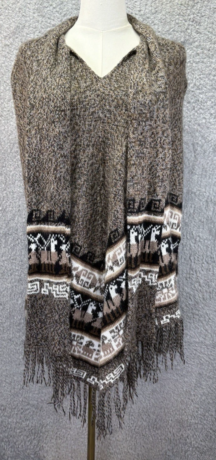 Tejidos Intihuatana Perú Alpaca Baby Women’s Poncho Brown Aztec Knit