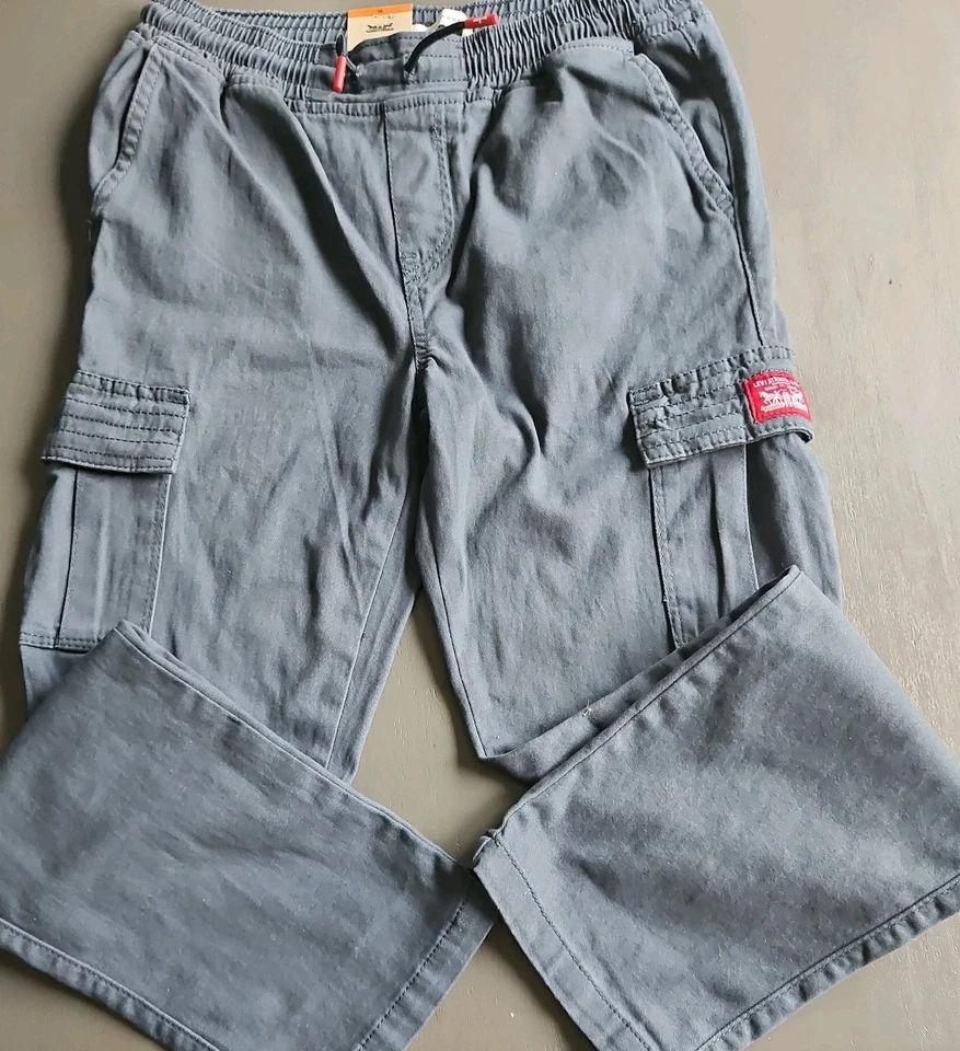 Pantalones Levis Carge para niños con cintura elástica talla 12 Foto 2 de 4