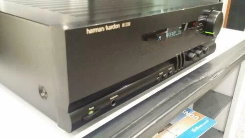 Amplificatori e preamplificatori Harman Kardon per la casa da 2 canali