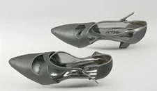 Easy Street Shoes Women’s 8.5 Silver Satin Low Heel Party Wedding NEW