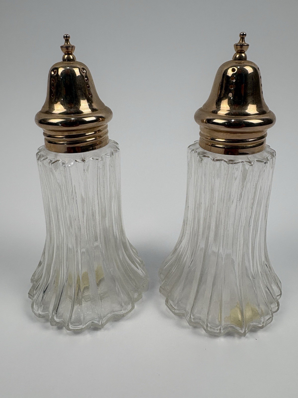 Vintage Glass Salt & Pepper Shakers Set 6” Tall Fluted Ribbed Copper Metal Tops