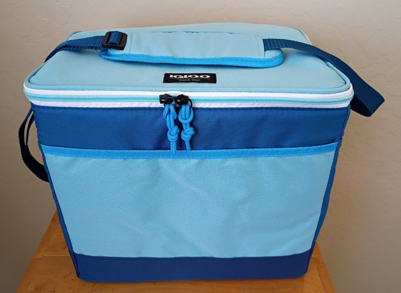 Igloo Soft Sided COOLER ~ Collapsible - Padded Shoulder Strap - 10"x11"x8.5" NEW