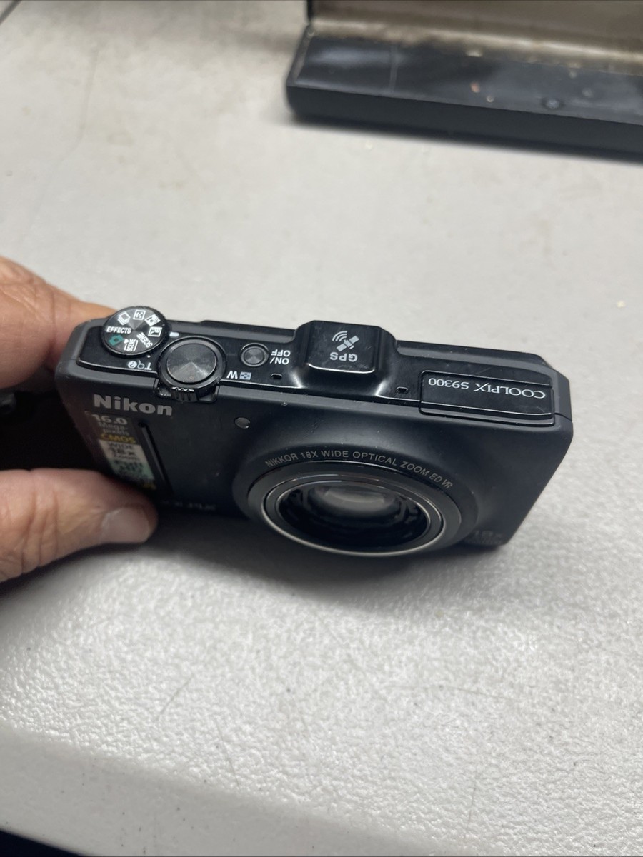 Nikon COOLPIX S9300 Digital Camera - 16.0MP Untested-Read 