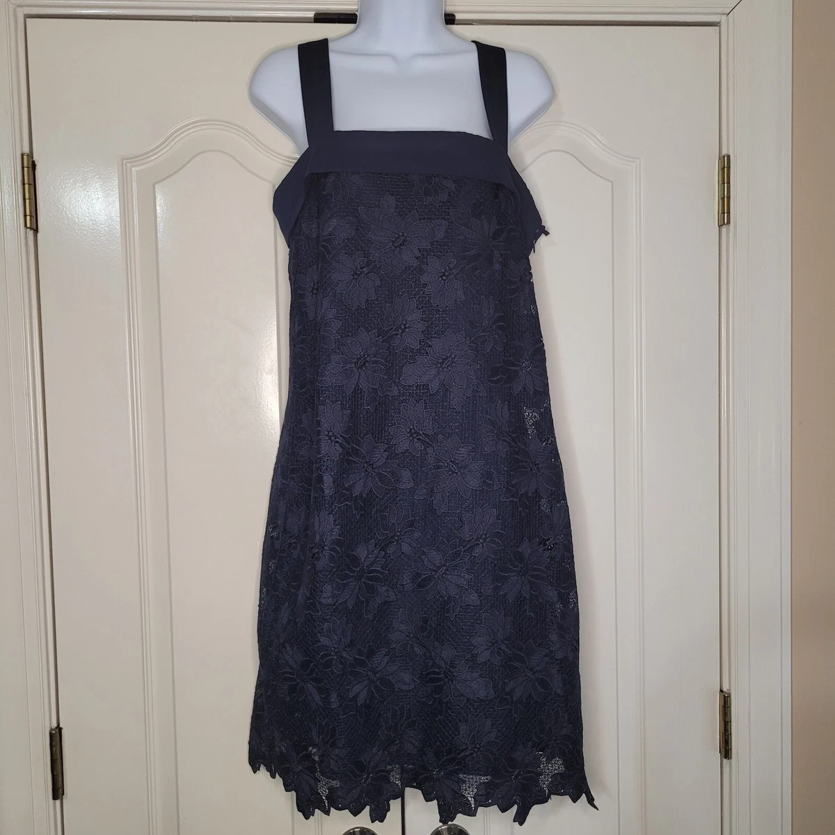 Banana Republic Women's Lace Blue Dresses for Women for sale | eBay Banana Republic Women's Lace Blue Dresses for Women for sale | eBay