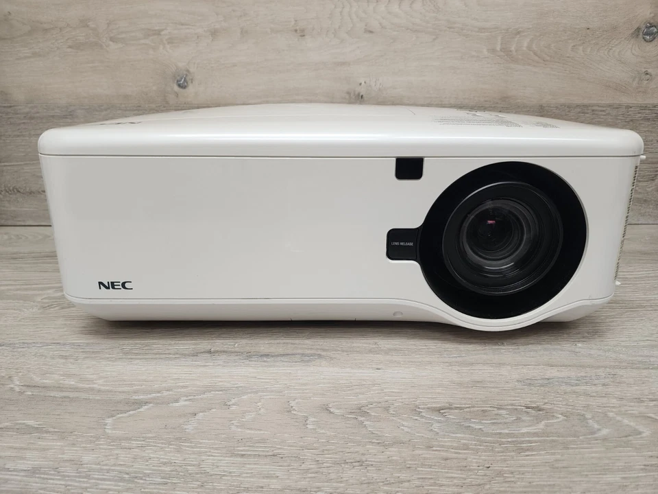 NEC NP4001 DLP HD Widescreen Projector Tested Working - Image 4 of 4