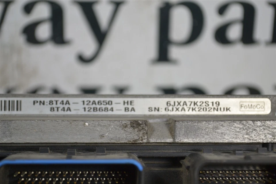 Módulo de computadora de control de motor ECM 8T4A12A650HE Ford Edge 2008-09 OEM 7E2 524 B2 Foto 3 de 4