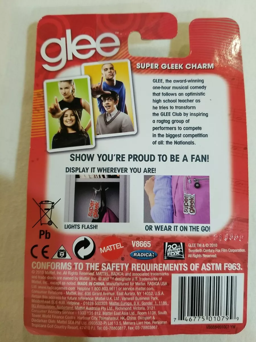 GLEE Super Gleek Charm NOS in Package Never Opened 2010 FLASHING FLAIR Mattel! GLEE Super Gleek Charm NOS in Package Never Opened 2010 FLASHING FLAIR Mattel!